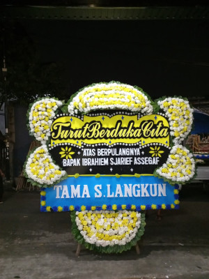 Papan Bunga Duka di Gondangwetan